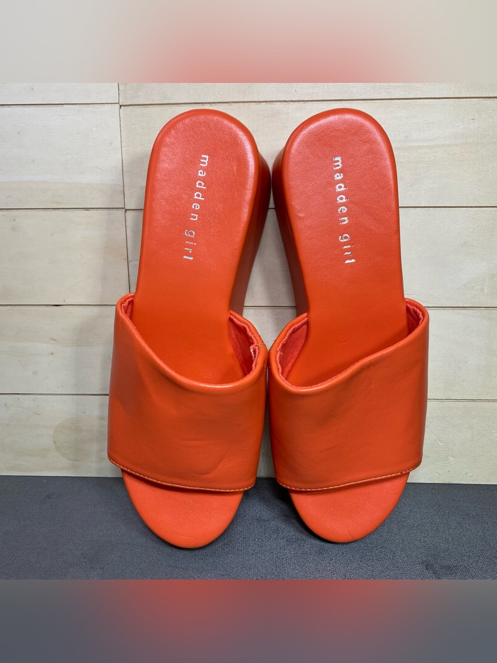 Madden Girls Cake Platform Slides Sandals Women's Size 7.5 M Shoes Orange - Picture 8 of 12